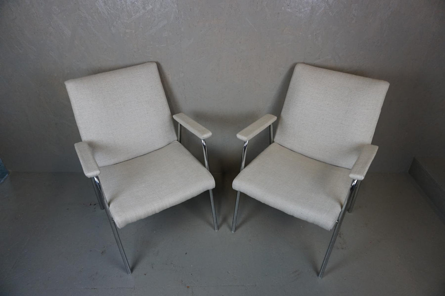 Set aus zwei herrlichen Designerstühlen von Thonet