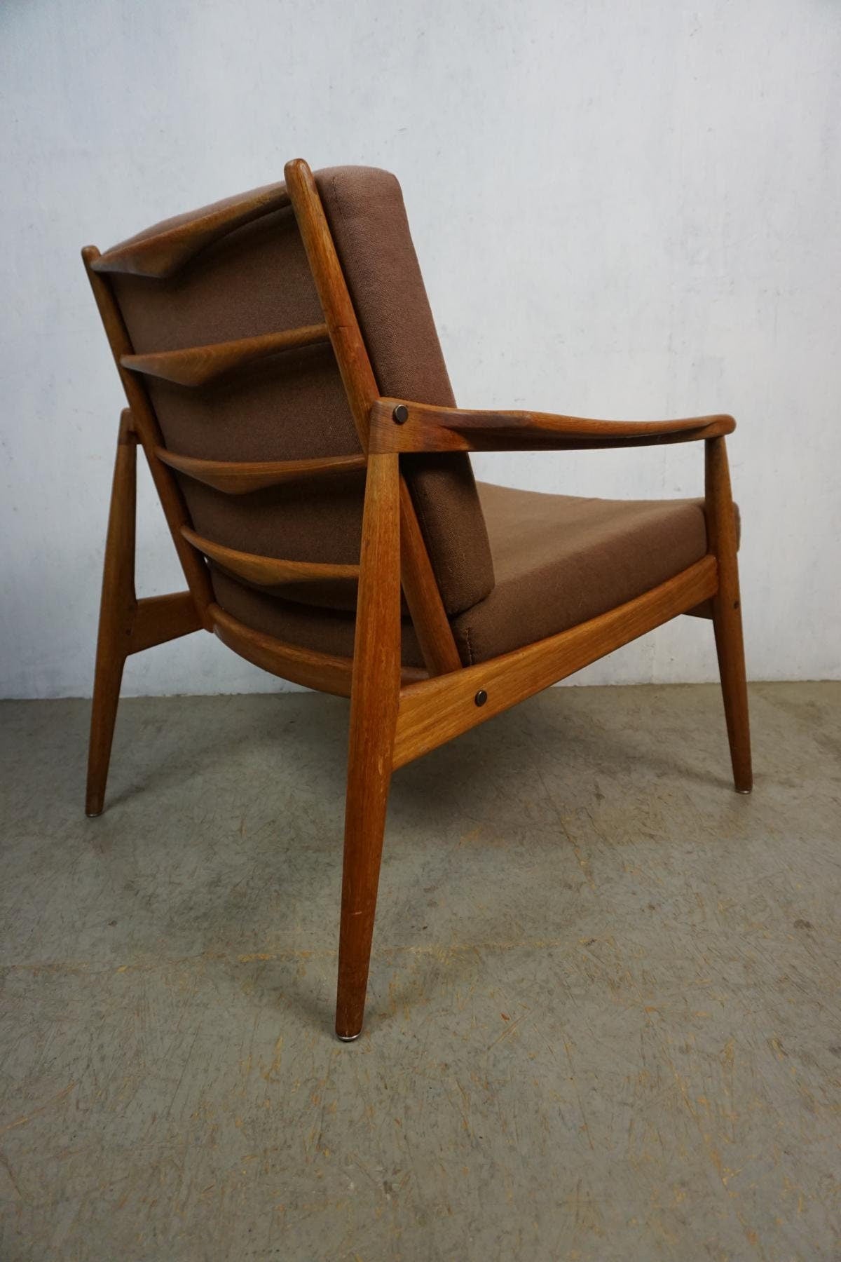 Filigraner Teakholz Sessel im Danish Modern Design