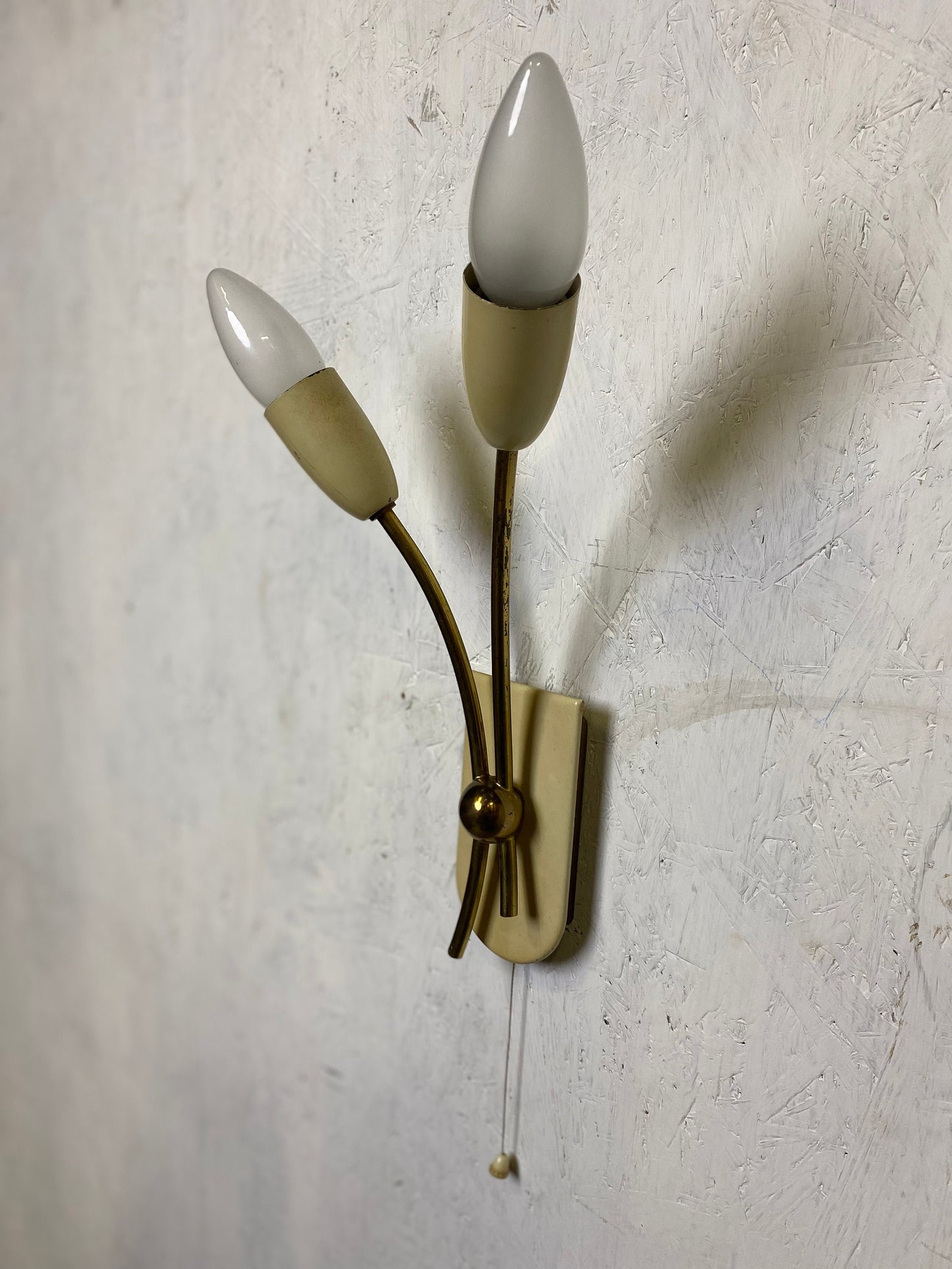 Stylische Sputnik Wandlampe aus den 50er Jahren