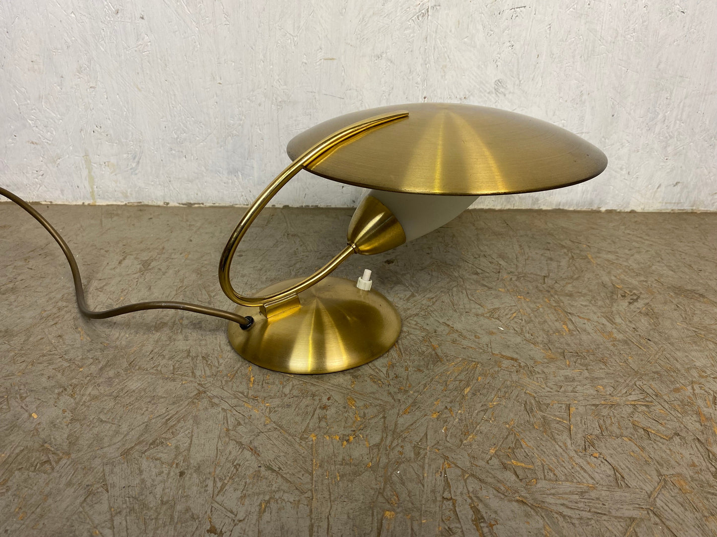Extravagante Designer Lampe in Messing